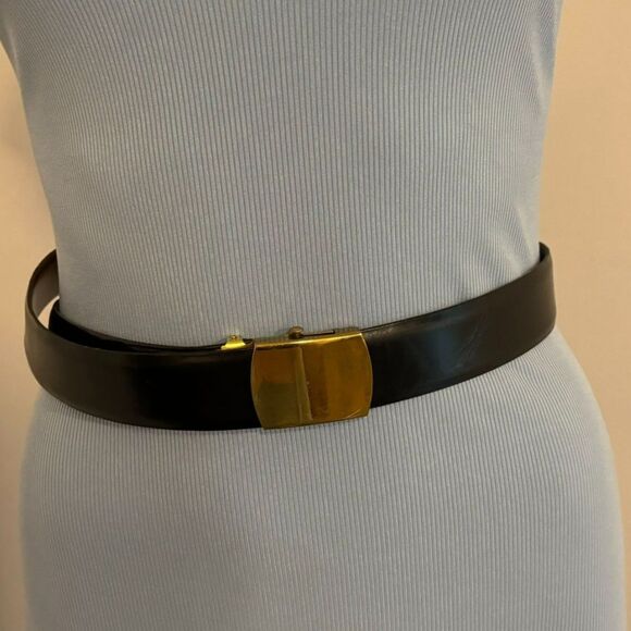 Saks Fifth Avenue Made in Canada Adjustable Leather Belt - Picture 1 of 7